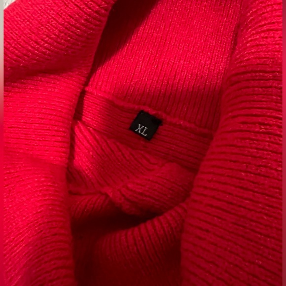 •SOLD•♦️Asymmetrical Red Turtleneck Sweater ♦️ - Picture 3 of 5